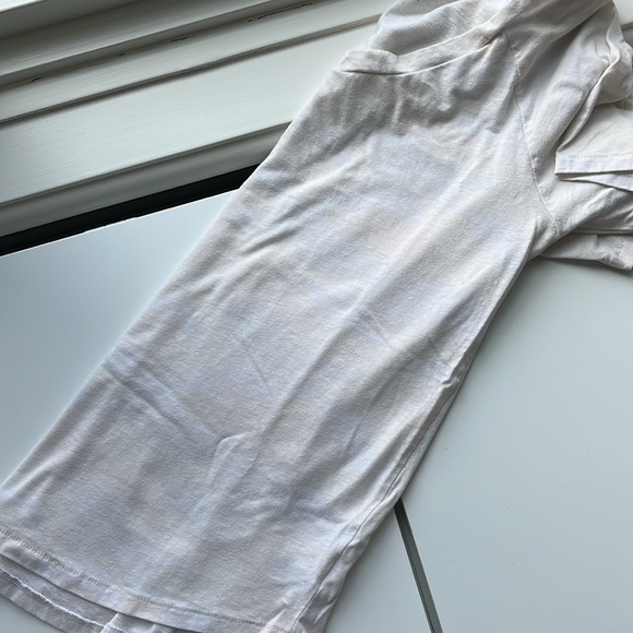 American Eagle V-Neck T Shirt - Picture 3 of 3